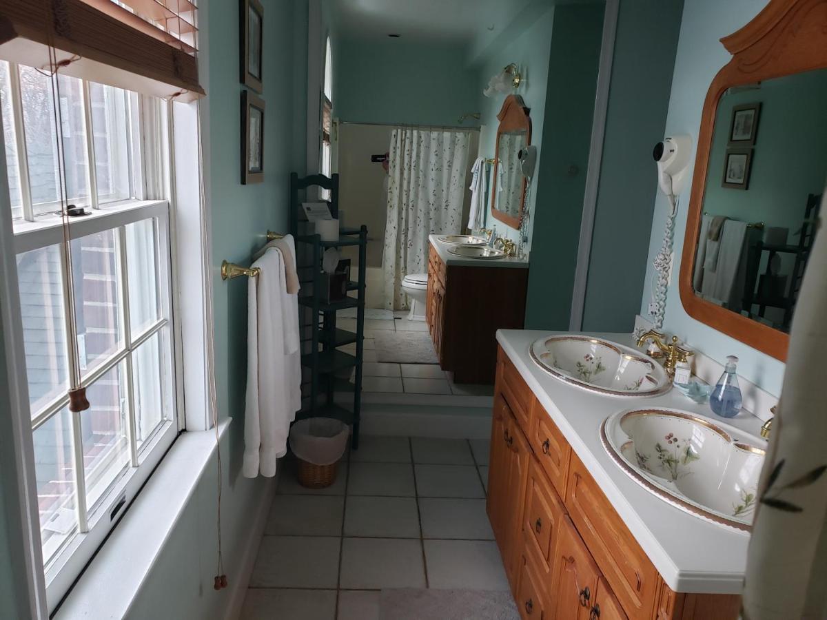 Blue Heron Inn - A Bed And Breakfast Llc Solomons Eksteriør billede